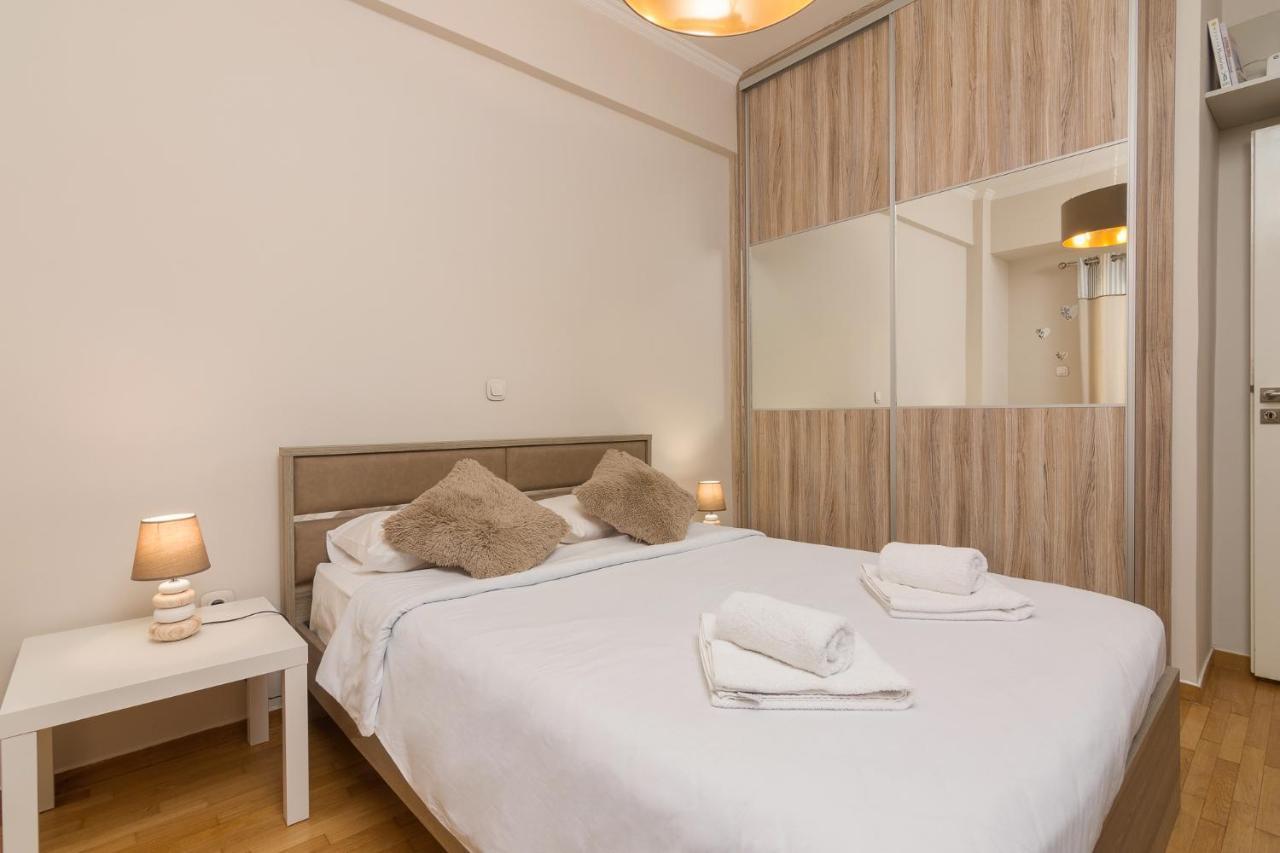 Beautiful And Spacious Apartment In Pagrati Athènes Extérieur photo