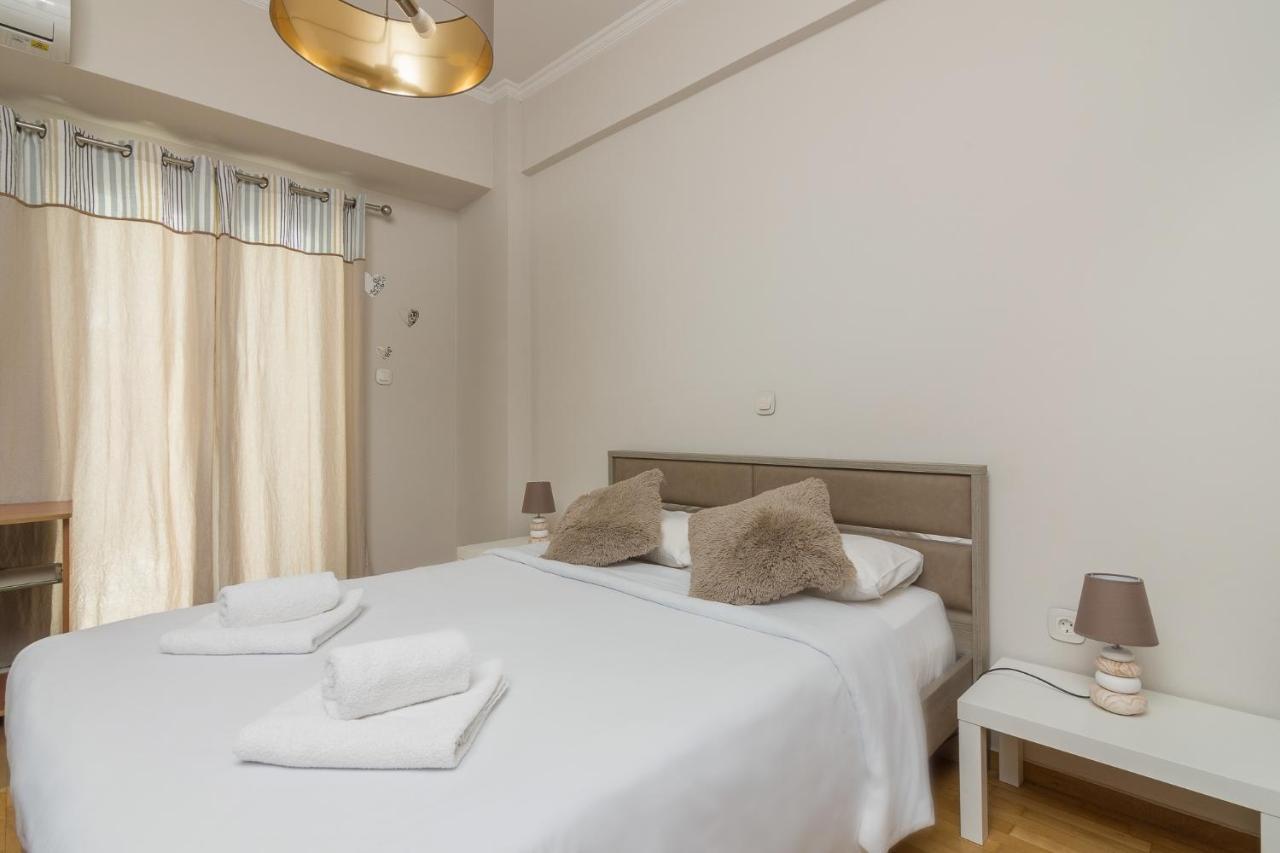 Beautiful And Spacious Apartment In Pagrati Athènes Extérieur photo
