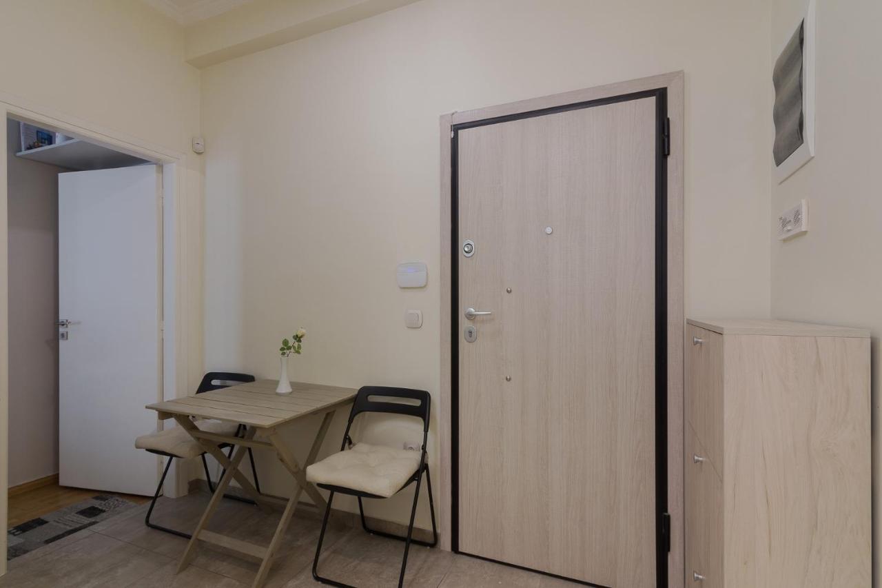 Beautiful And Spacious Apartment In Pagrati Athènes Extérieur photo