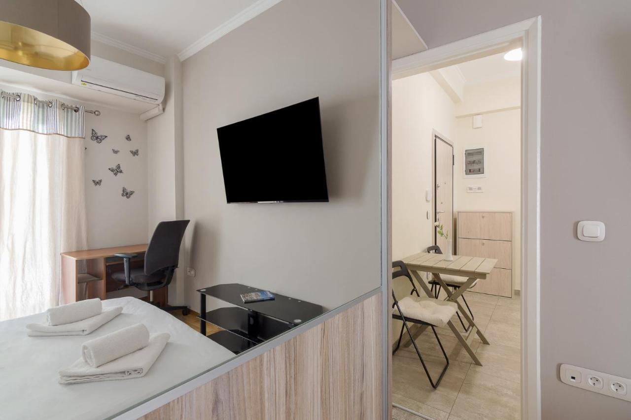 Beautiful And Spacious Apartment In Pagrati Athènes Extérieur photo